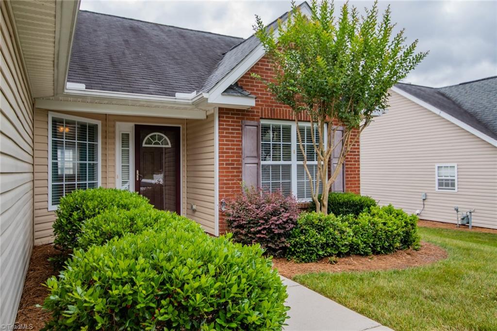 653 Ansley Way High Point, NC 27265 - Photo 2 of 30 Gallery Image 2