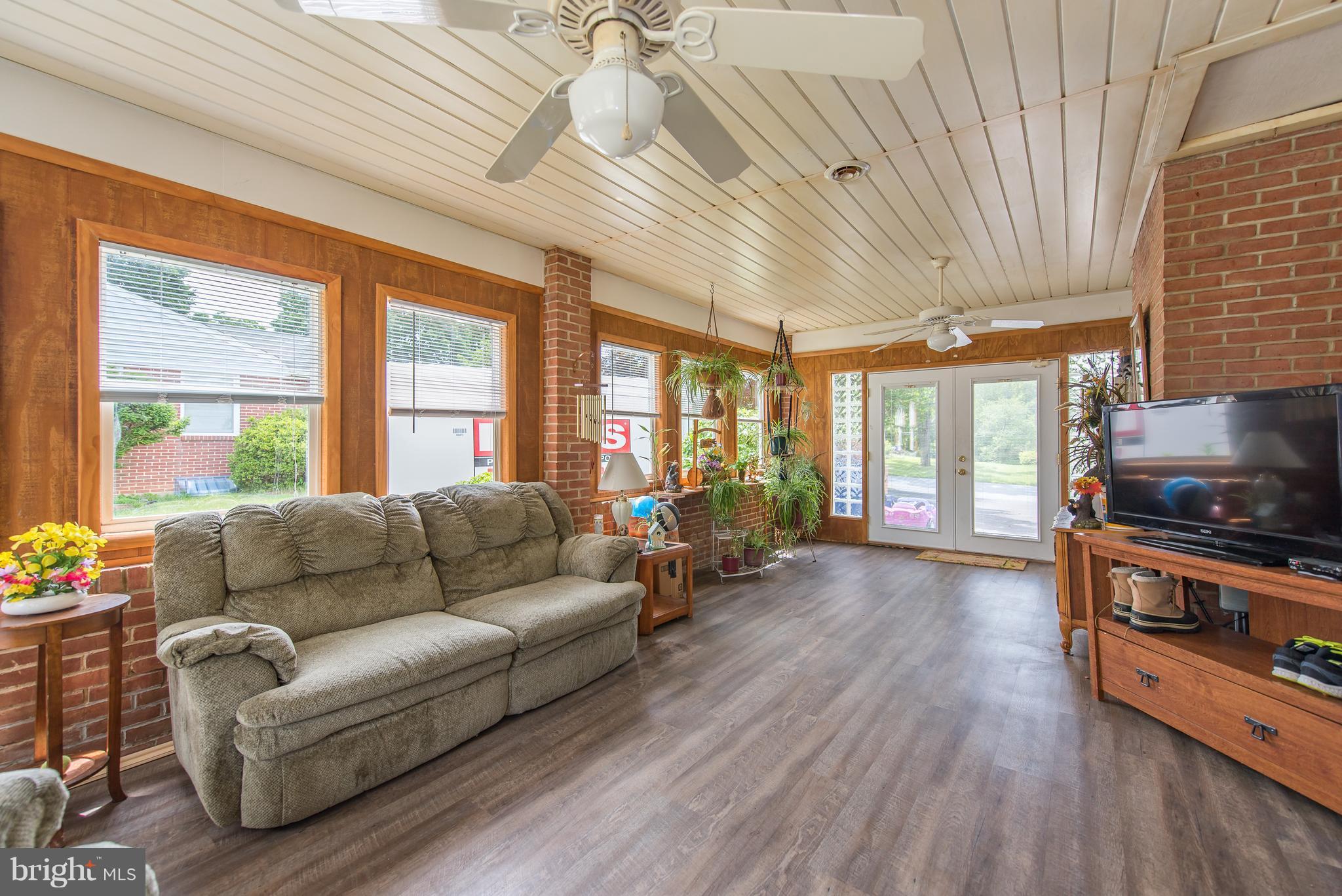9918 Postwick Road Ellicott City, MD 21042 - Photo 4 of 30 Sunroom