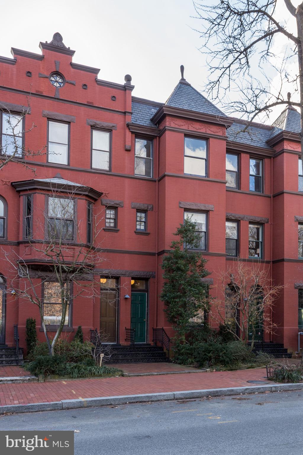 3022 R Street Northwest, Unit 3 Washington, DC 20007 - Photo 24 of 24 Facade of 3022 R Street, NW