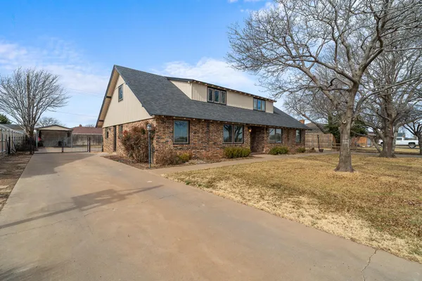 $374,900 | 405 Centre Street, Hereford, TX 79045