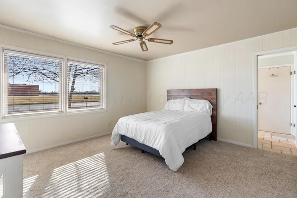 $379,500 | 405 Centre Street, Hereford, TX 79045