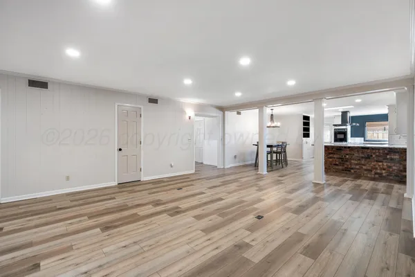 $374,900 | 405 Centre Street, Hereford, TX 79045