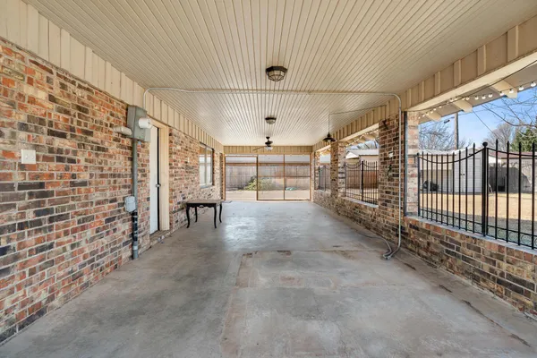$379,500 | 405 Centre Street, Hereford, TX 79045