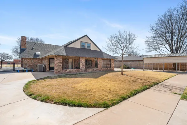 $379,500 | 405 Centre Street, Hereford, TX 79045