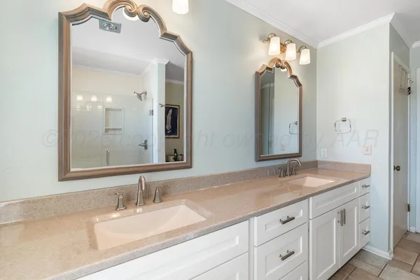 $374,900 | 405 Centre Street, Hereford, TX 79045