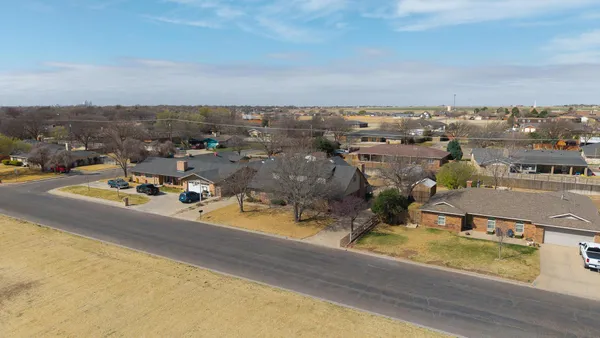 $379,500 | 405 Centre Street, Hereford, TX 79045