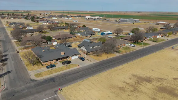 $379,500 | 405 Centre Street, Hereford, TX 79045