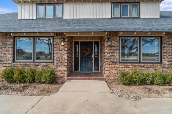 $374,900 | 405 Centre Street, Hereford, TX 79045