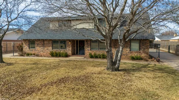 $374,900 | 405 Centre Street, Hereford, TX 79045