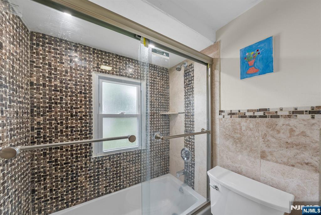 101 Maple Hill Road Clifton, NJ 07013 - Photo 17 of 39