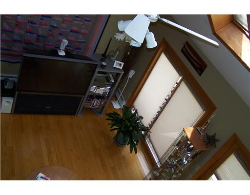 28 Boombridge Road Westerly, RI 02891 - Photo 5 of 12 Living Room.