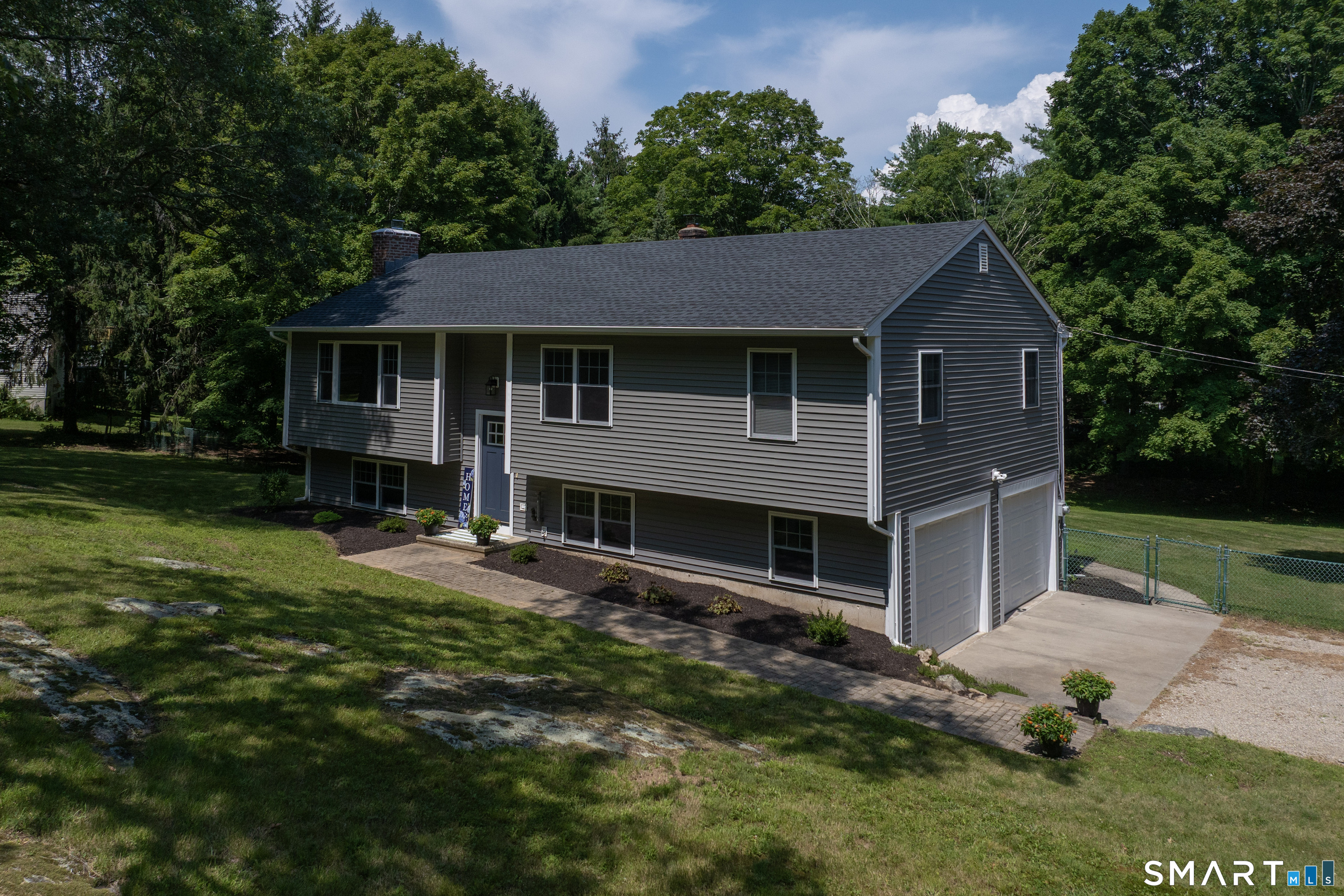 831 Nut Plains Road Guilford, CT 06437 - Photo 1 of 1 831 Nut Plains, close to dog park, guilford lakes golf course and the timberlands hiking trails