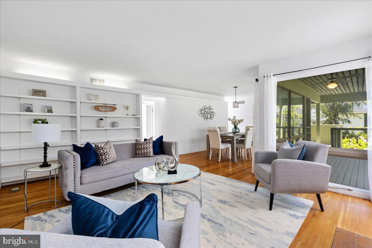 140 Laurel Road Princeton, NJ 08540 - Photo 11 of 54 Living Room