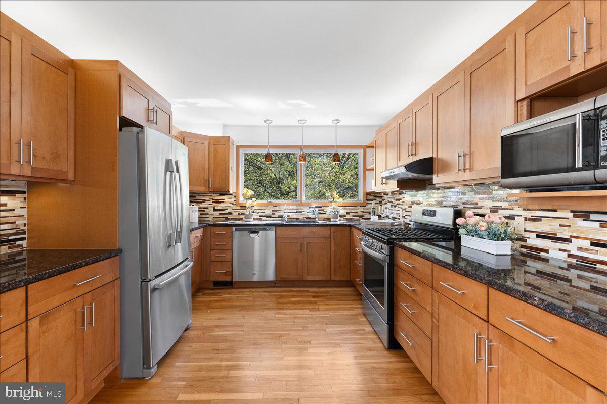 140 Laurel Road Princeton, NJ 08540 - Photo 18 of 54 Kitchen