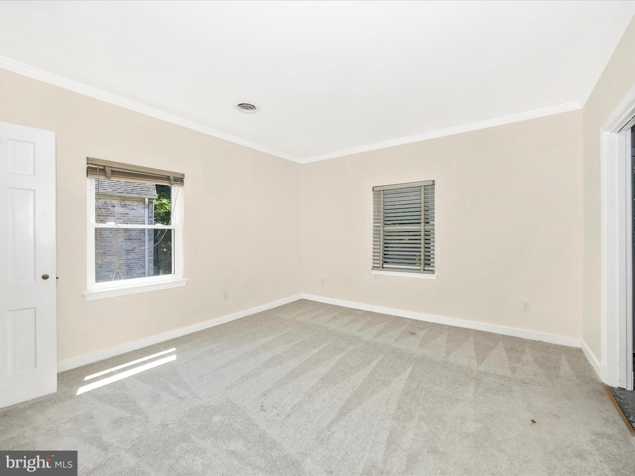 9110 Wire Avenue Silver Spring, MD 20901 - Photo 19 of 56 Family Room