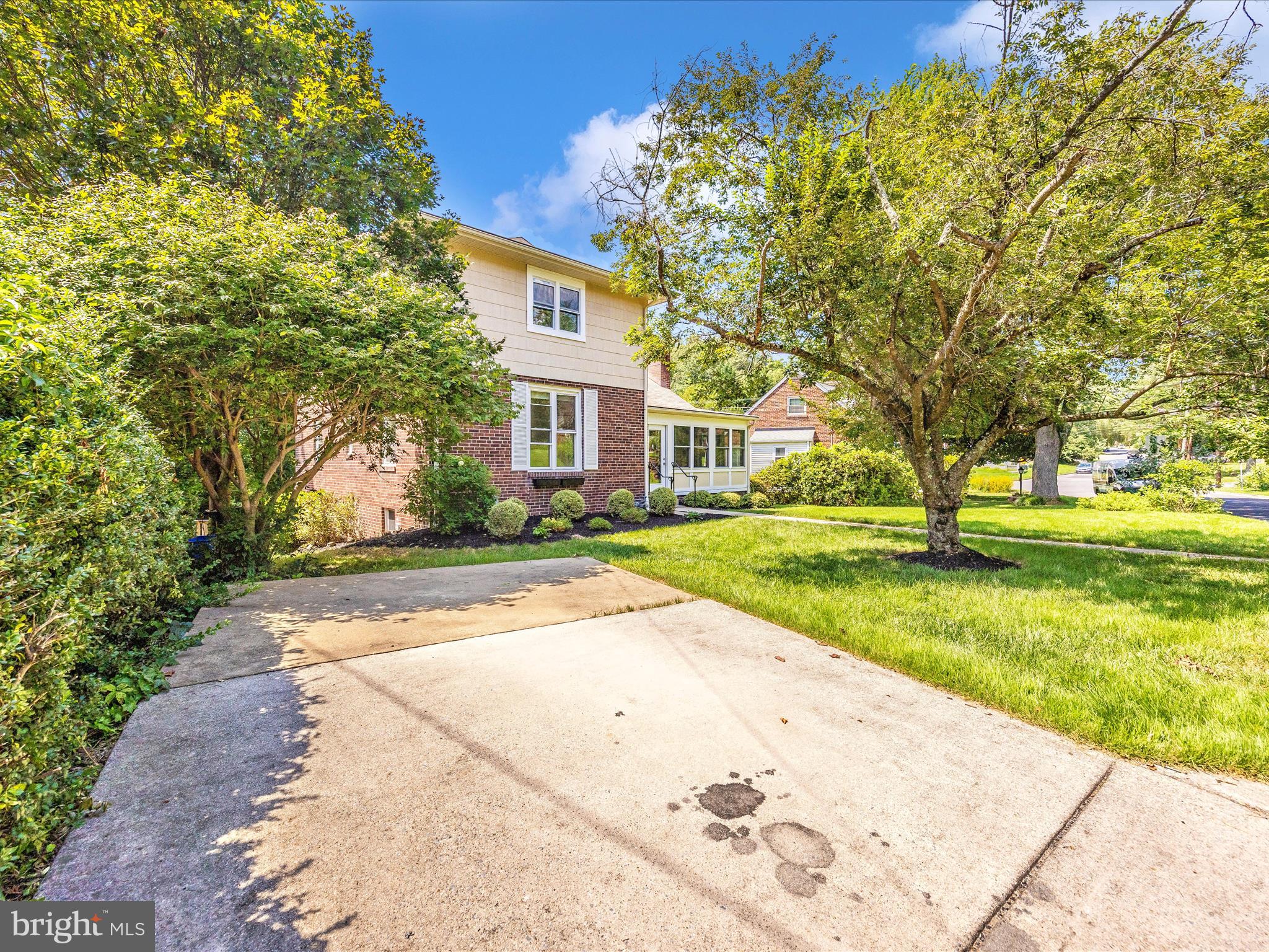 9110 Wire Avenue Silver Spring, MD 20901 - Photo 54 of 56 Exterior Front