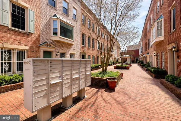 $740,000 | 1664 Euclid Street Northwest, Unit B, Washington, DC 20009