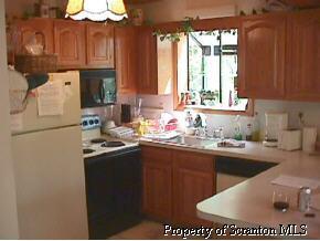 847 Deerfield Road Lake Ariel, PA 18436 - Photo 3 of 4 Gallery Image 3