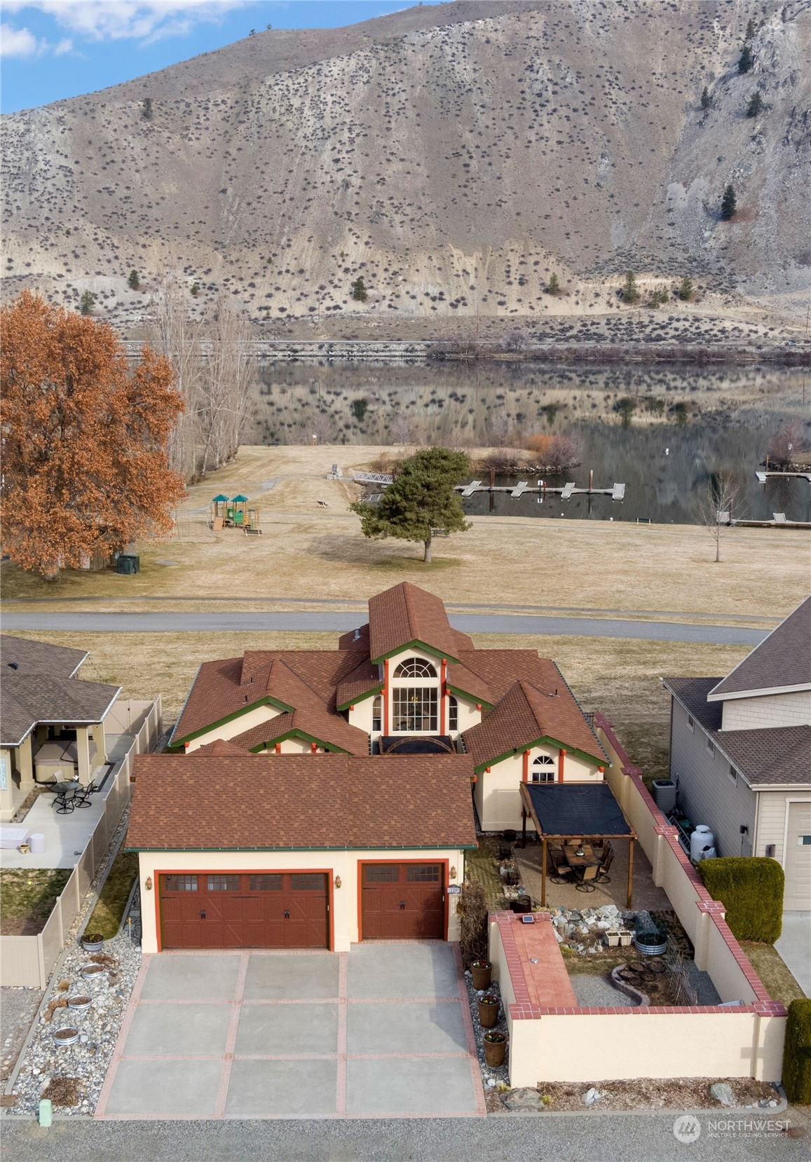 225 Lake Front Road Orondo, WA 98843 - Photo 1 of 40 Gallery Image 1