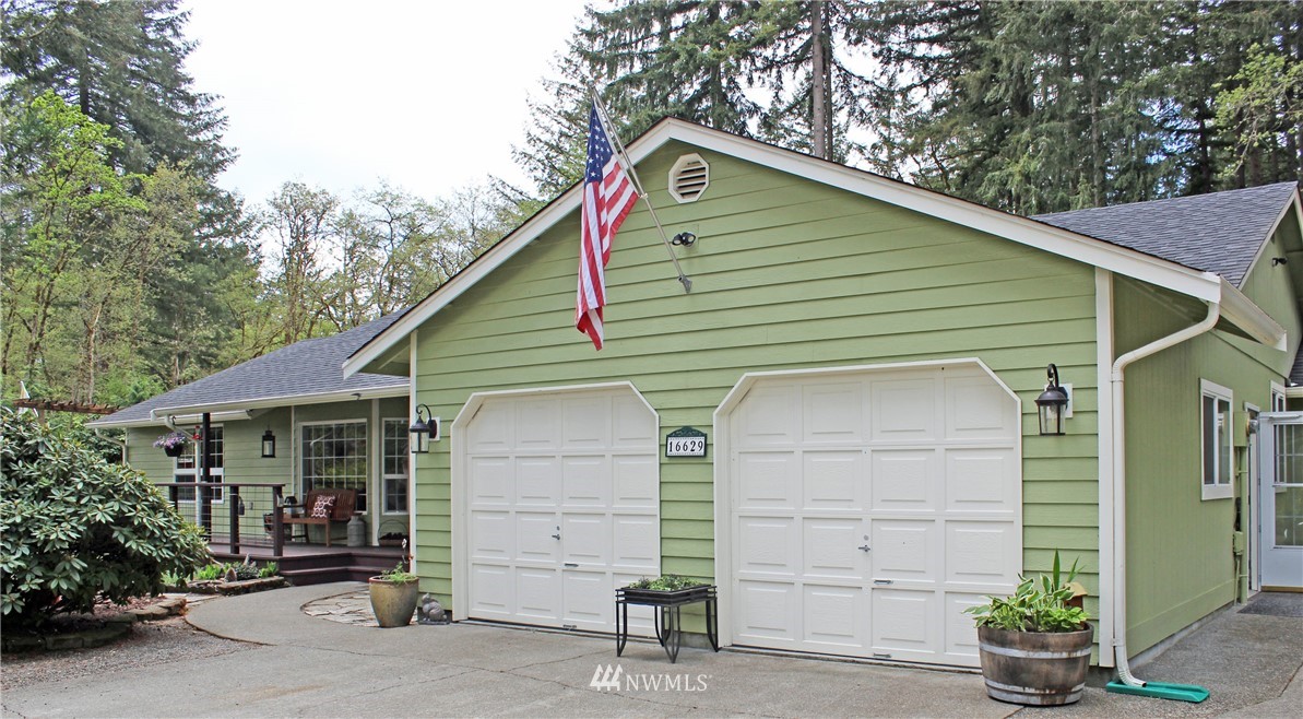16629 Christian Lane Southwest Rochester, WA 98579 - Photo 2 of 40