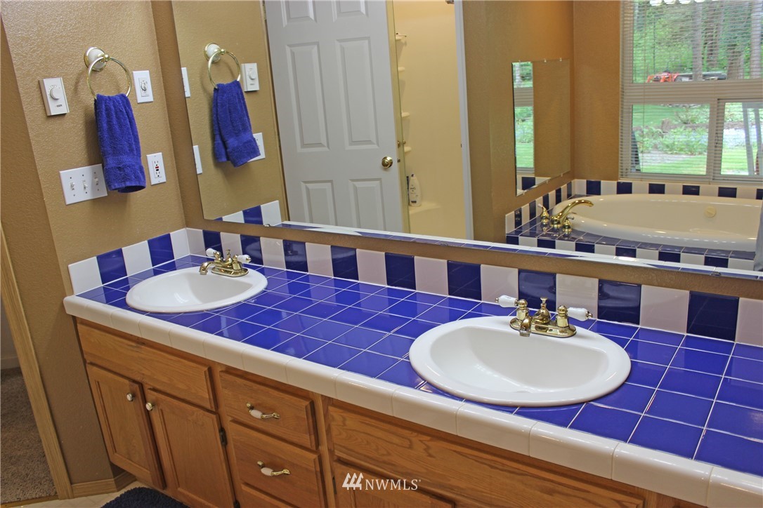 16629 Christian Lane Southwest Rochester, WA 98579 - Photo 13 of 40