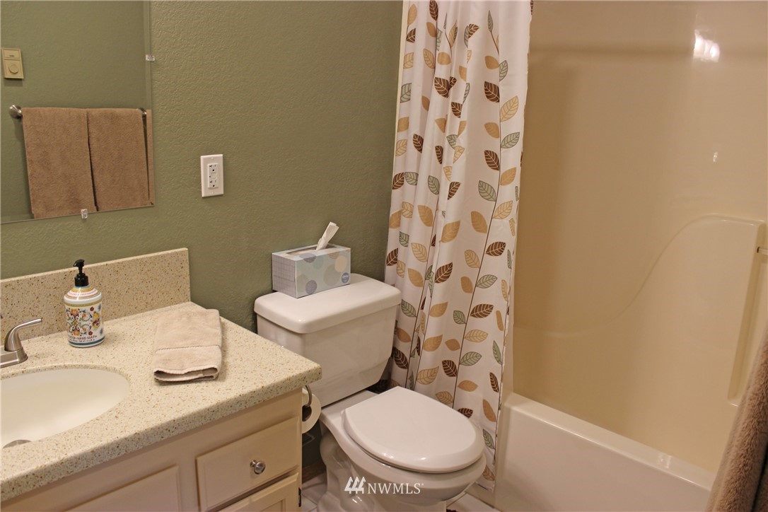 16629 Christian Lane Southwest Rochester, WA 98579 - Photo 38 of 40