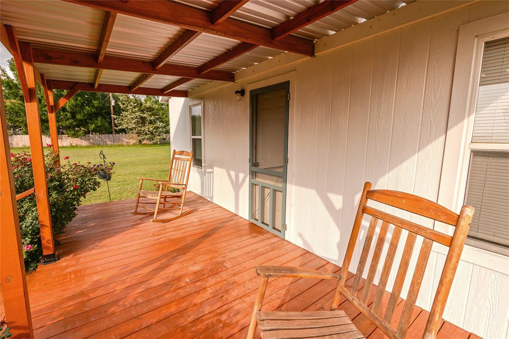 1306 Winn Road Bowie, TX 76230 - Photo 4 of 23
