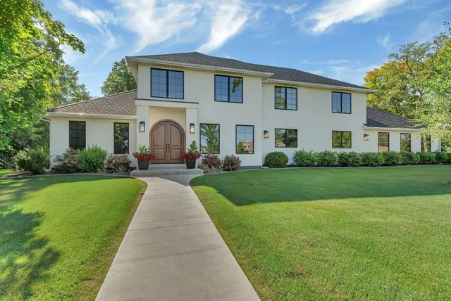 $1,380,000 | 1604 1st Street North, Cold Spring, MN 56320