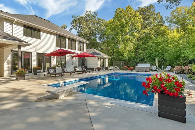 $1,380,000 | 1604 1st Street North, Cold Spring, MN 56320