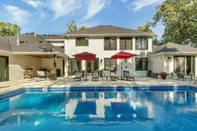 $1,380,000 | 1604 1st Street North, Cold Spring, MN 56320