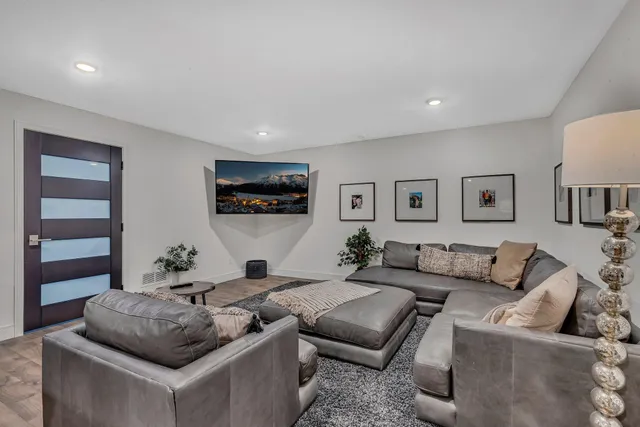 $1,380,000 | 1604 1st Street North, Cold Spring, MN 56320