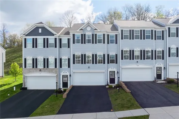$319,900 | 2806 Canterbury Drive, Imperial, PA 15126