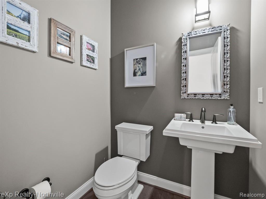 42776 Cardinal Way Novi, MI 48375 - Photo 28 of 46