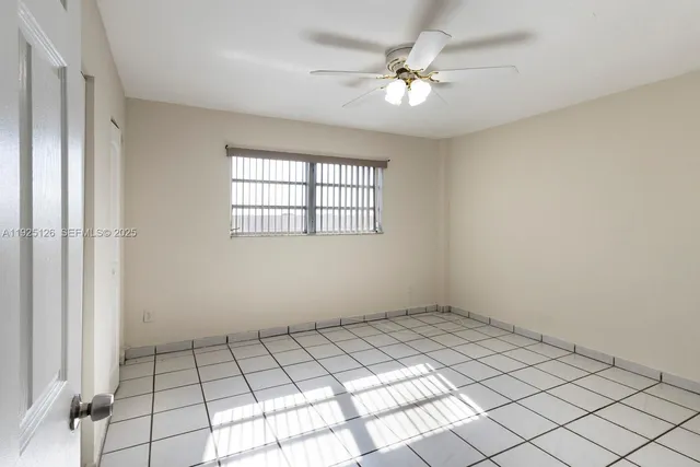 $2,000 | 460 East 23rd Street, Unit 302, Hialeah, FL 33013