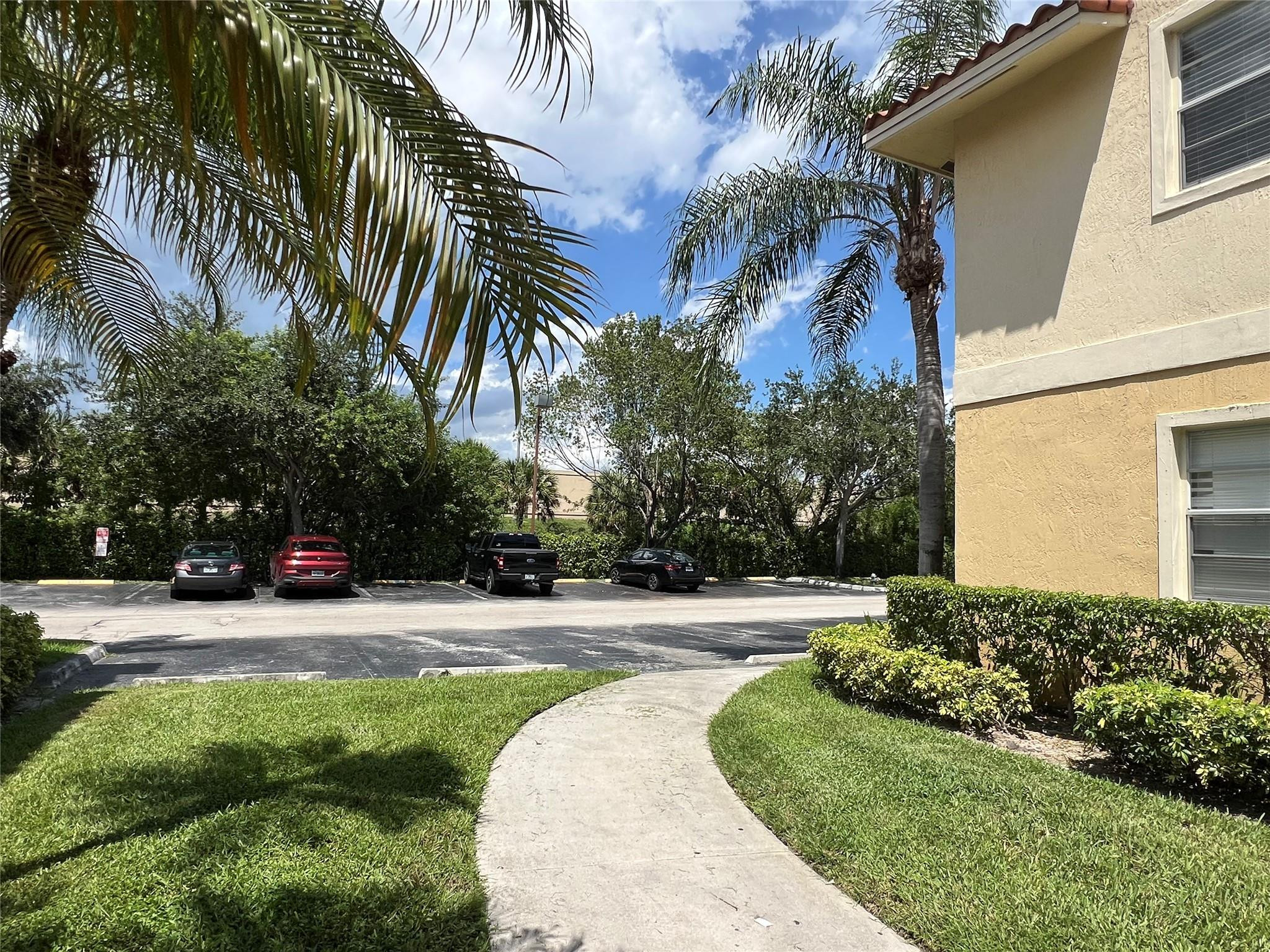 1241 Southwest 46th Avenue, Unit 1008 Pompano Beach, FL 33069 - Photo 3 of 23 Photo 3