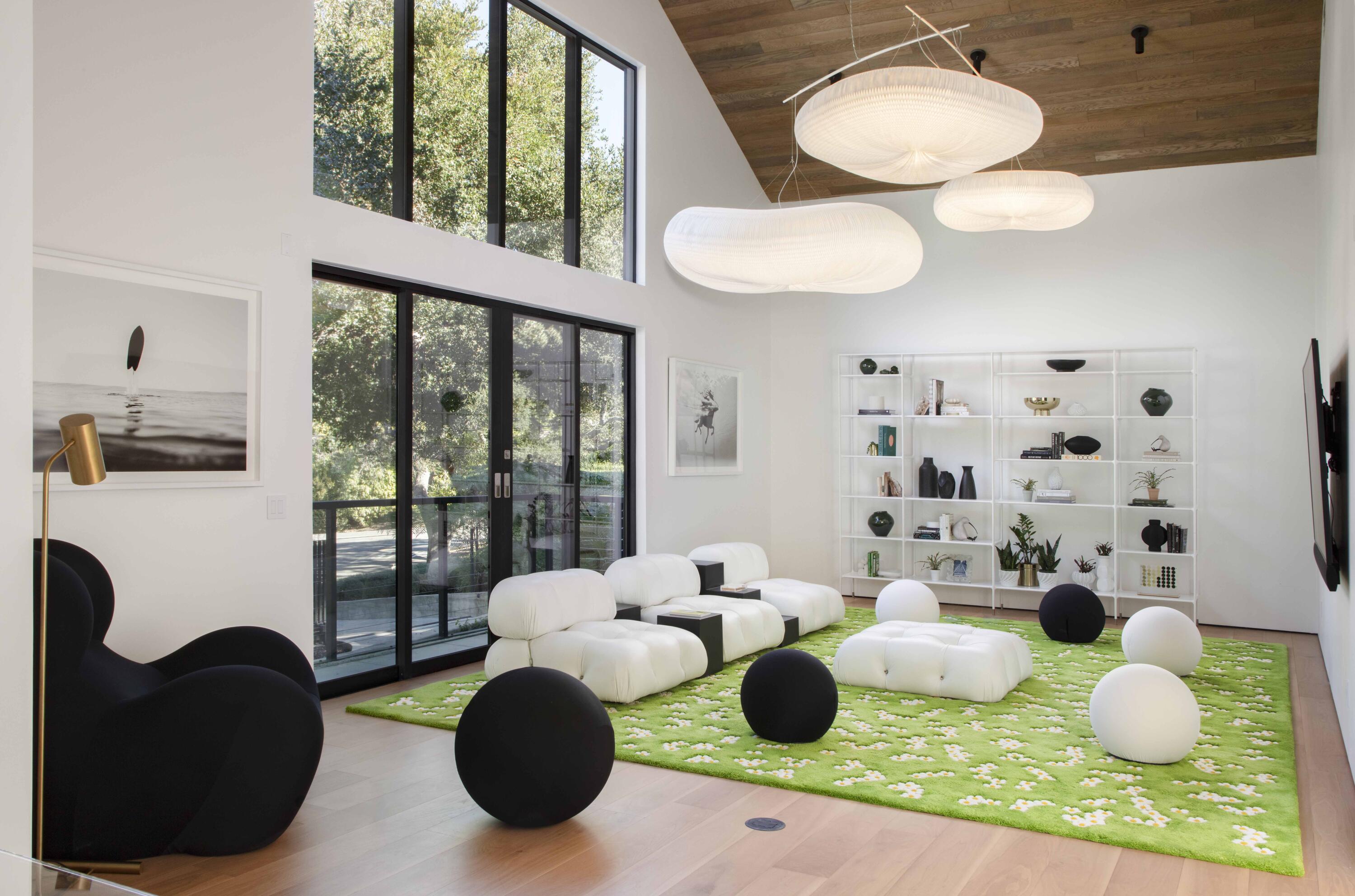 691 Via Trepadora Hope Ranch, CA 93110 - Photo 11 of 31 Family room