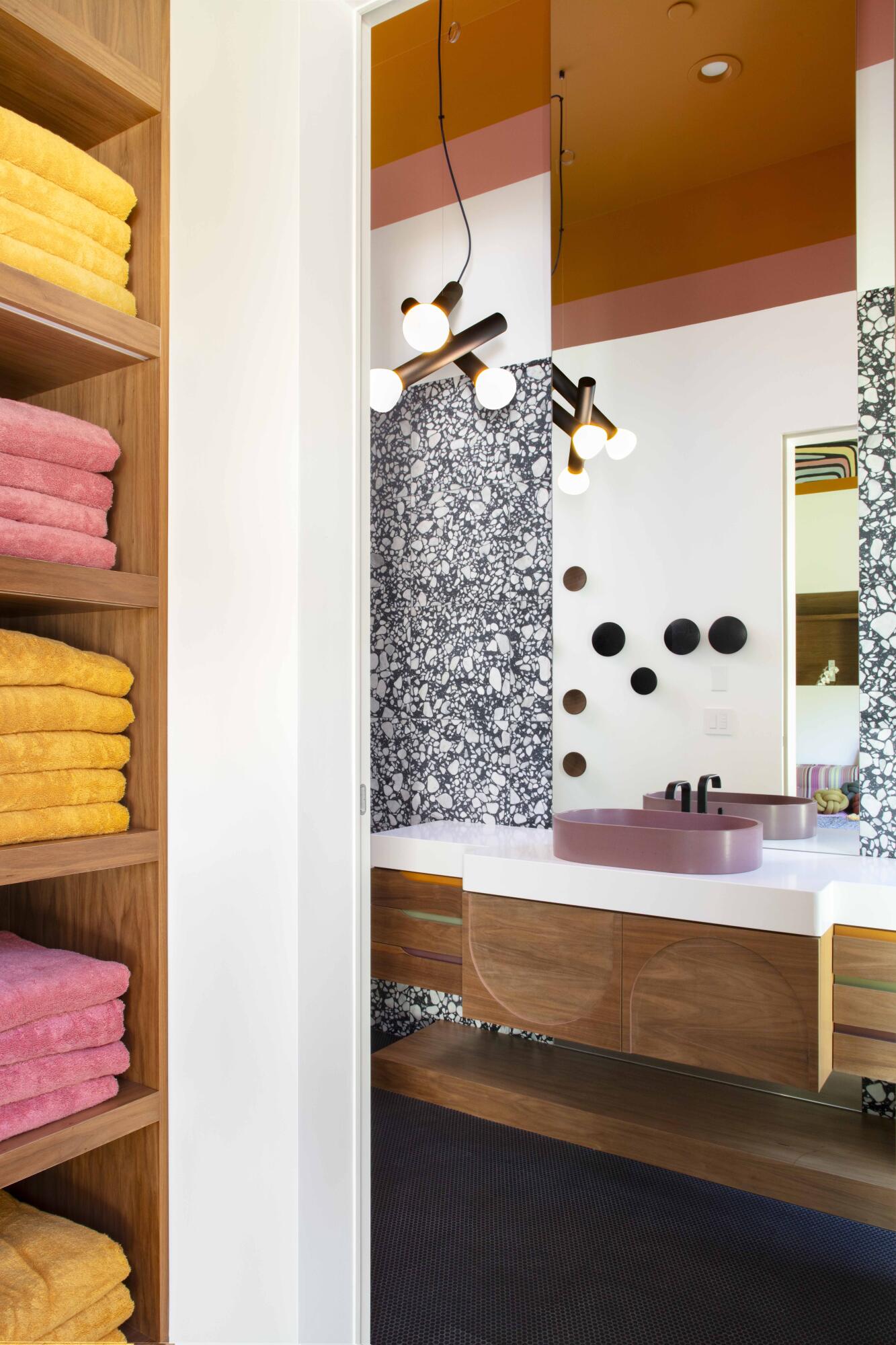 691 Via Trepadora Hope Ranch, CA 93110 - Photo 19 of 31 Guest bathroom