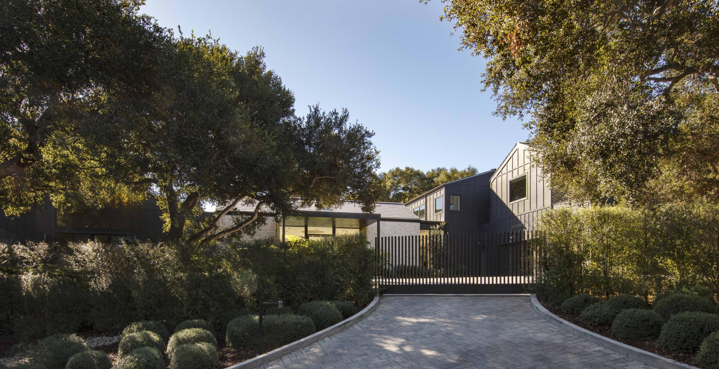 691 Via Trepadora Hope Ranch, CA 93110 - Photo 29 of 31 Front exterior