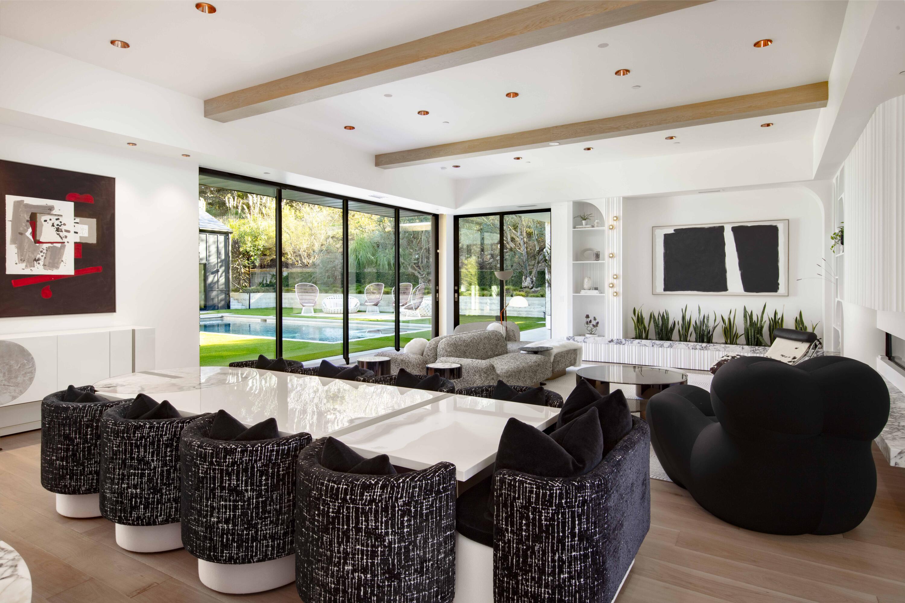 691 Via Trepadora Hope Ranch, CA 93110 - Photo 3 of 31 Great room