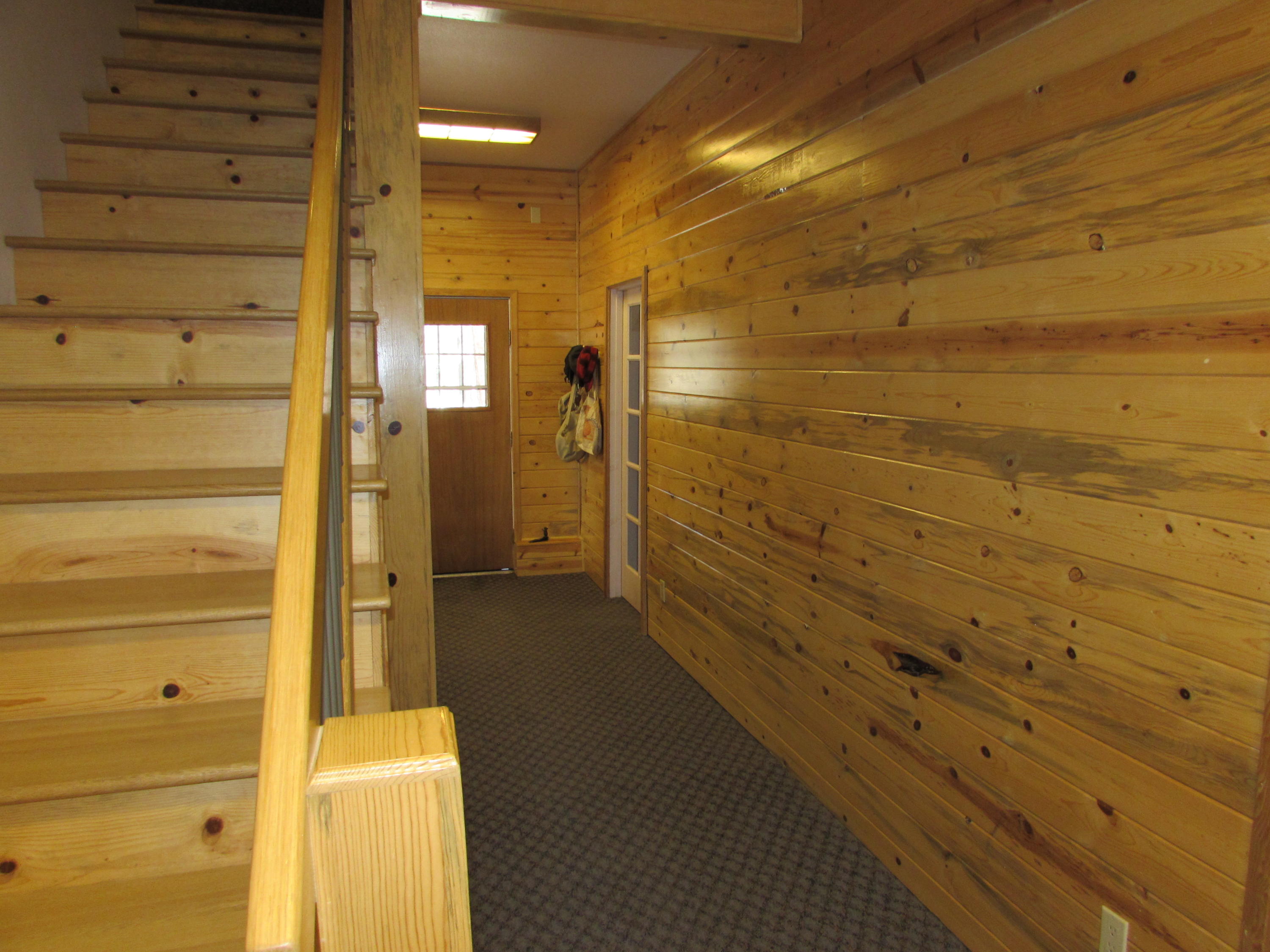 152168 Conestoga Road La Pine, OR 97739 - Photo 17 of 36 Stairway