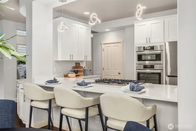 $1,839,000 | 920 Big Tree Drive Northwest, Issaquah, WA 98027