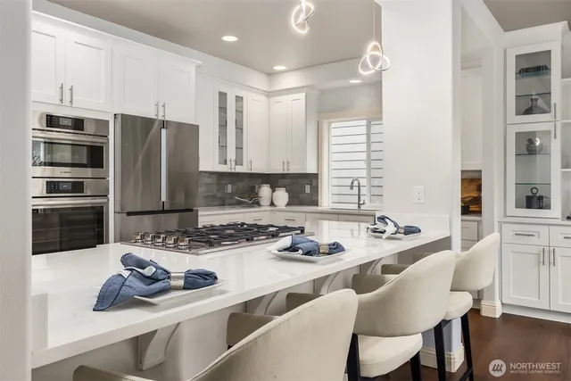 $1,839,000 | 920 Big Tree Drive Northwest, Issaquah, WA 98027