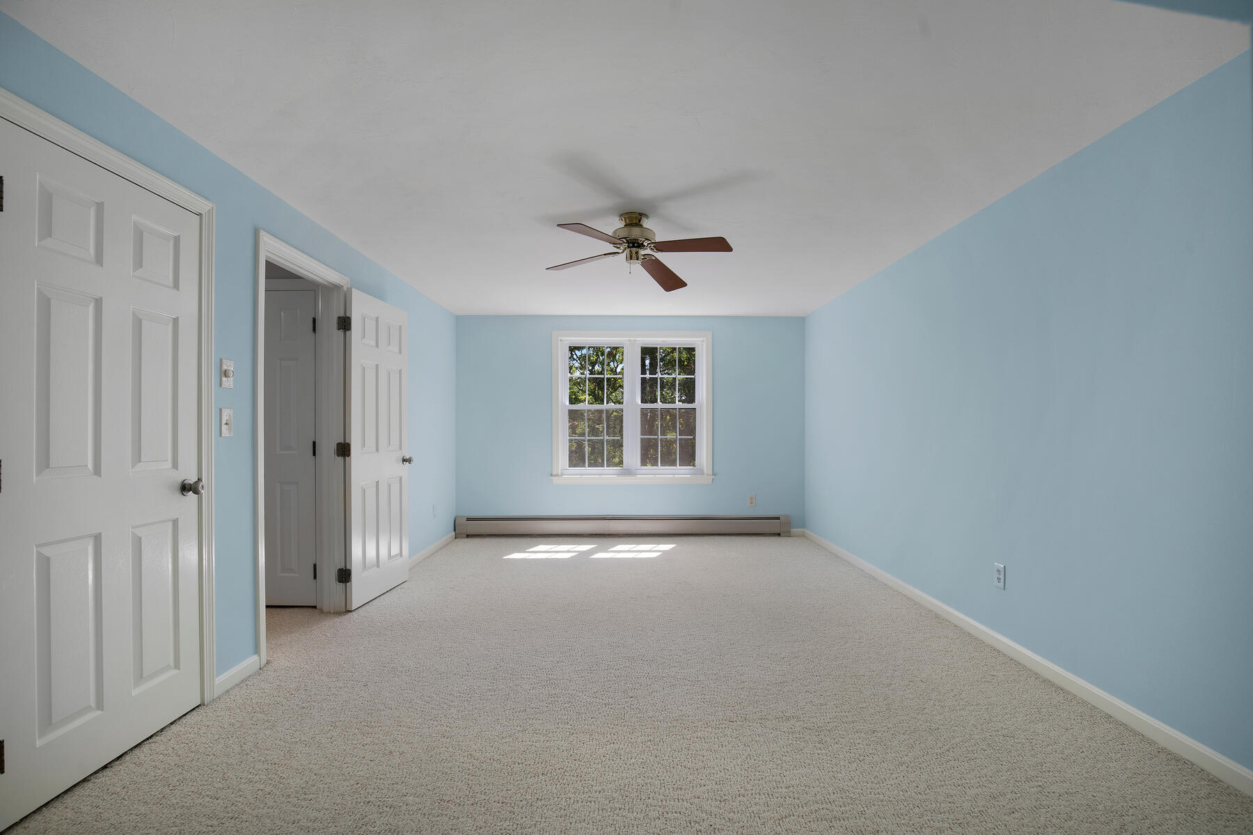 29 Carleton Drive Mashpee, MA 02649 - Photo 20 of 32 20 Second Floor Bedroom 2