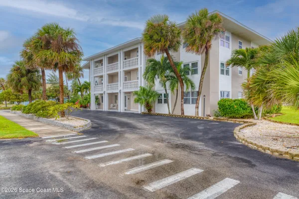 $2,500 | 1273 Jimmy Buffett Mem Highway, Unit 304, Satellite Beach, FL 32937