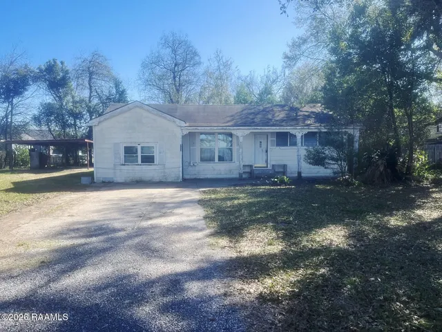 $24,900 | 250 Druilhet Street, Jeanerette, LA 70544