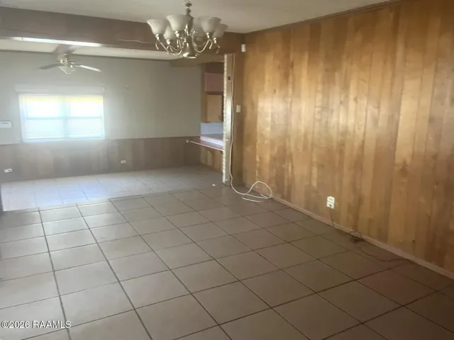 $24,900 | 250 Druilhet Street, Jeanerette, LA 70544