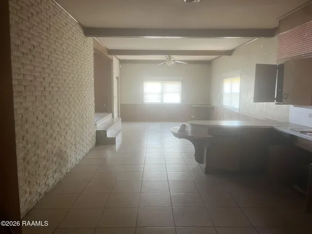 $24,900 | 250 Druilhet Street, Jeanerette, LA 70544