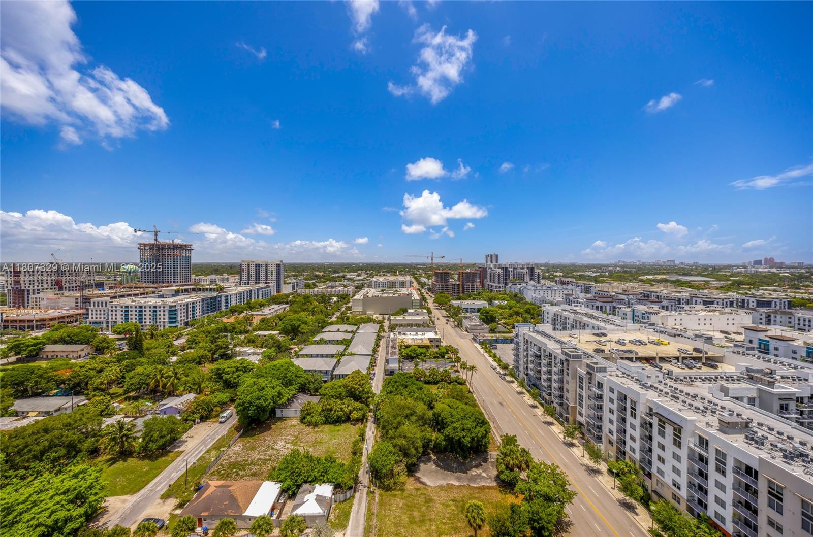 315 Northeast 3rd Avenue, Unit 1809 Fort Lauderdale, FL 33301 - Photo 2 of 32 a view of a city