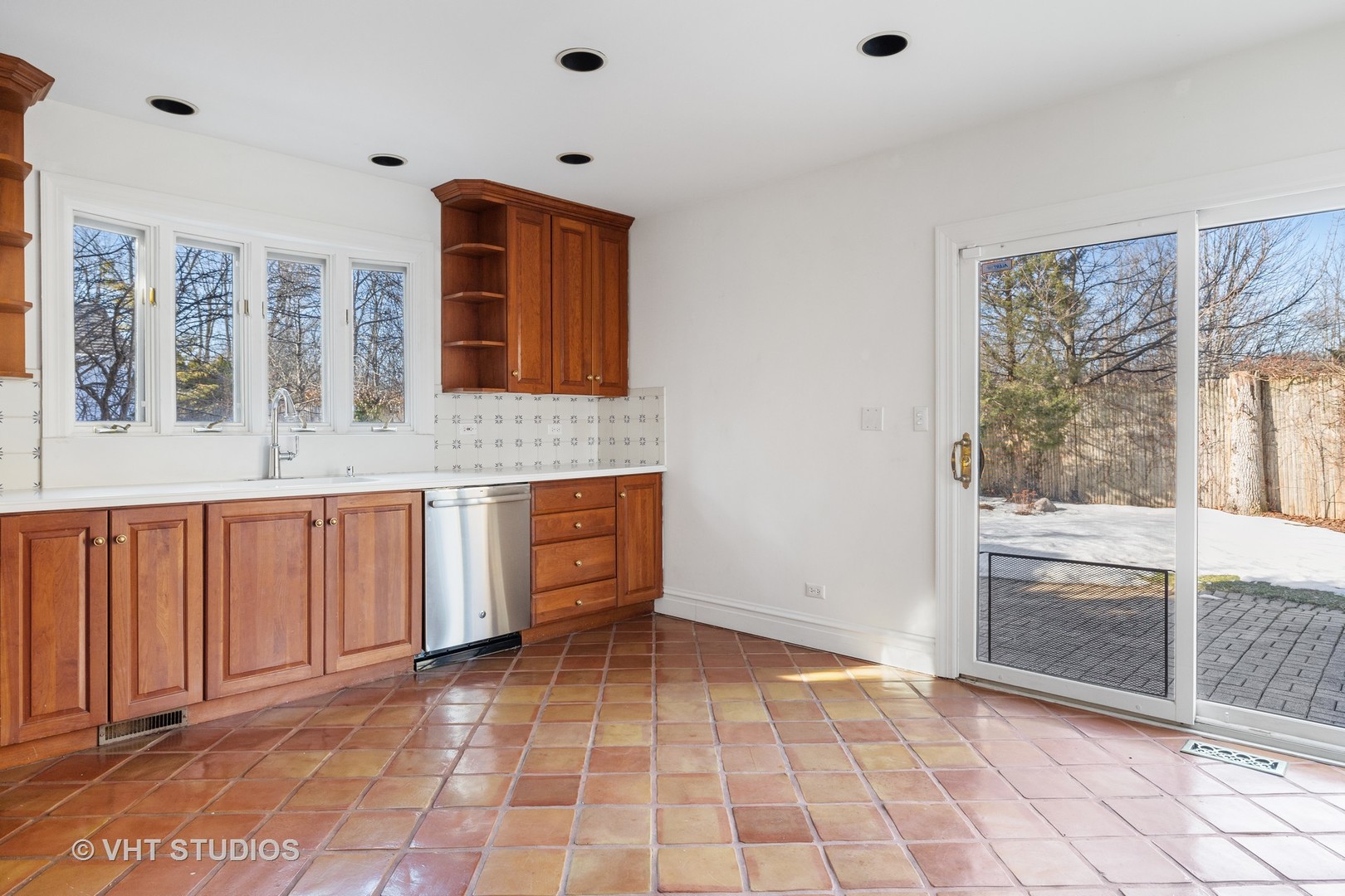 82 Warwick Road Winnetka, IL 60093 - Photo 7 of 23 a view of a kitchen with a sink