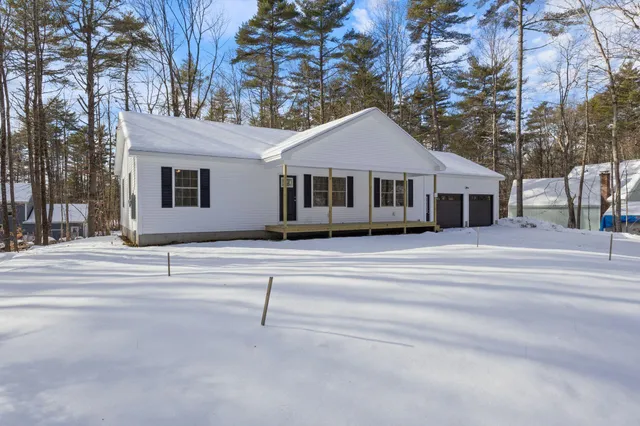 $459,900 | 13 Quaker Lane, Limerick, ME 04048